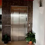 Defne Hotel 3*