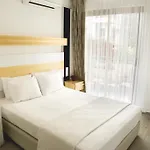 Defne Hotel 3*