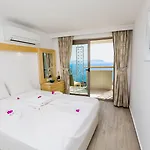 Defne Hotel
