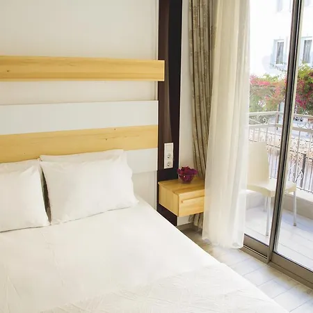 Defne Hotel