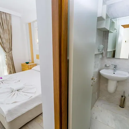 Hotel Defne